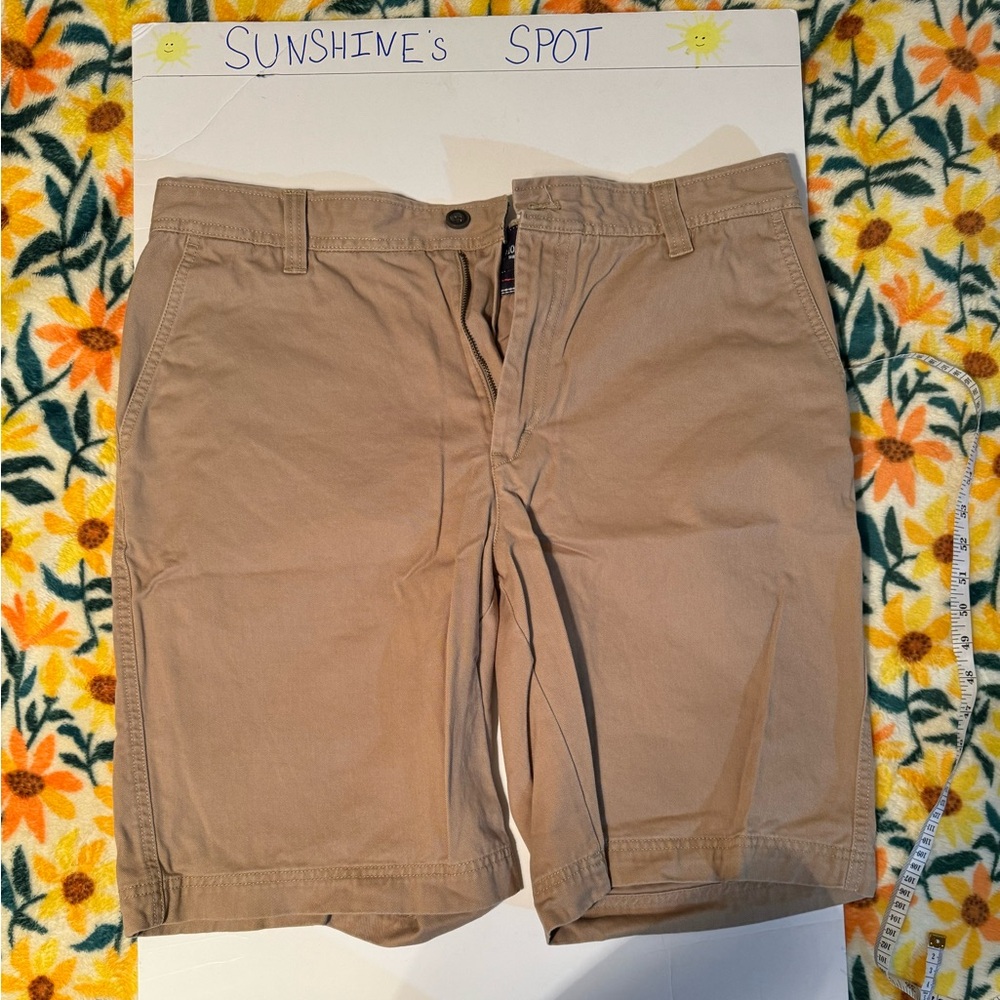 IZOD Saltwater khaki shorts